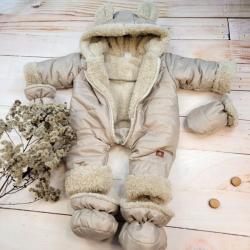 Zimní prošívaná kombinéza s kožíškem a kapucí + rukavičky + botičky, Z&Z